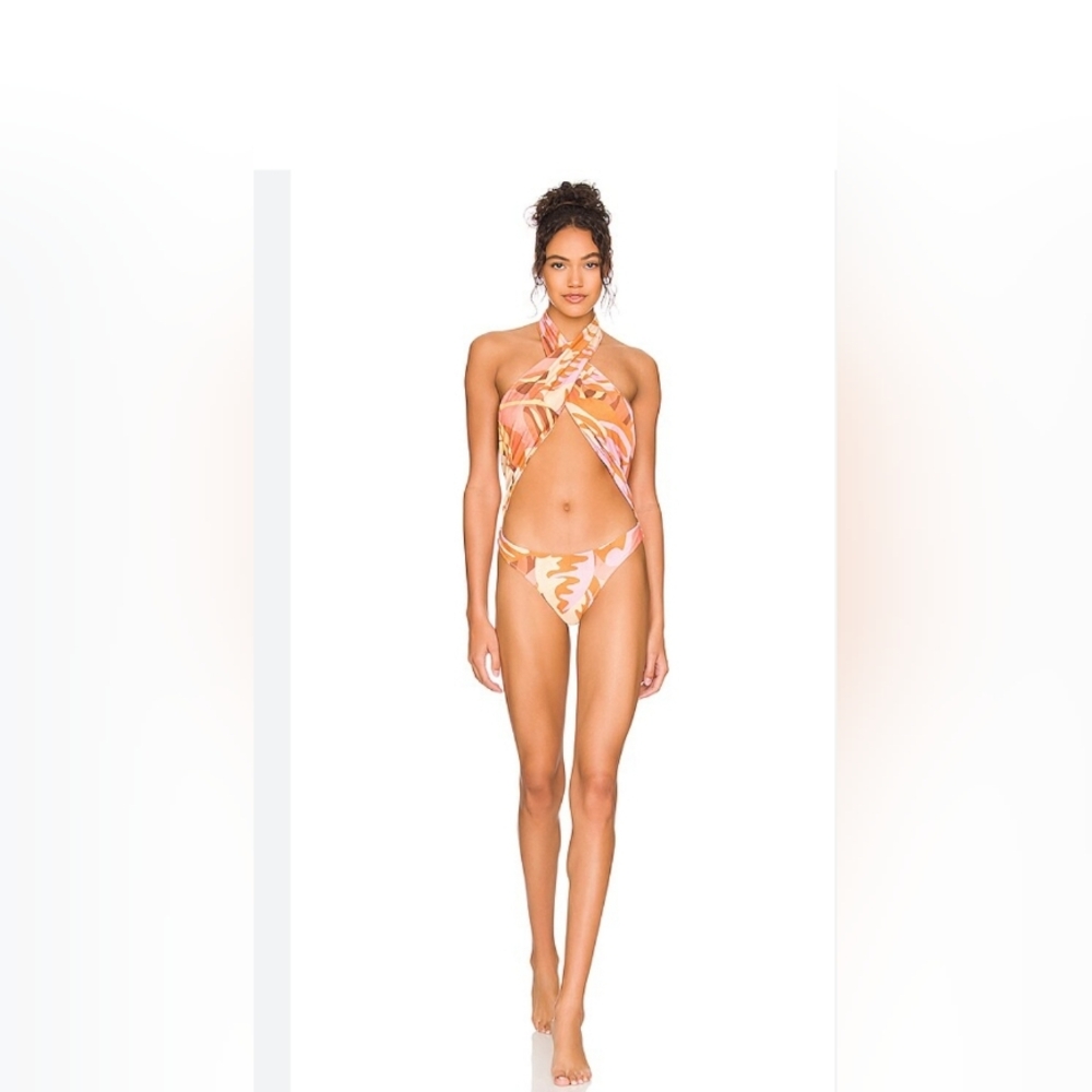 Stone Fox One Piece Azalea Swim Suit in Tropic ize SM New - Picture 1 of 4